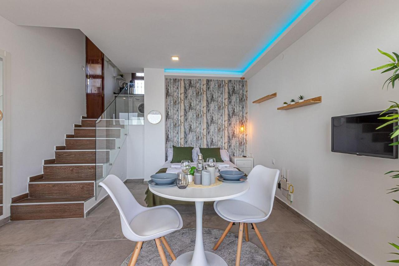 Beachfront With Spectacular Views And Swimming Pool Benalmadena Luaran gambar