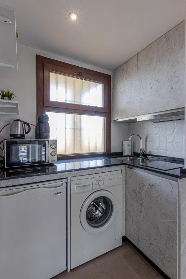 Beachfront With Spectacular Views And Swimming Pool Benalmadena Luaran gambar